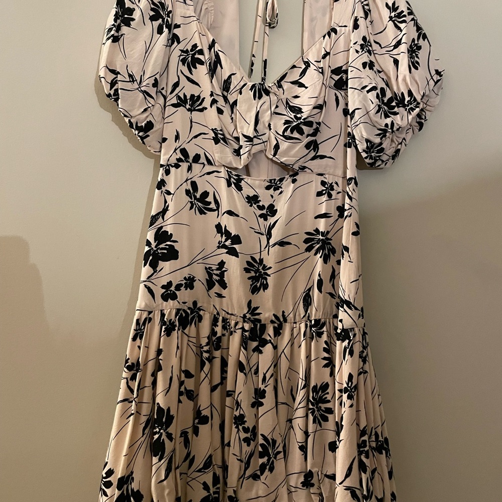 ASTR MINI DRESS SIZE S ⭐️ BLK/WHT - Picture 4 of 4